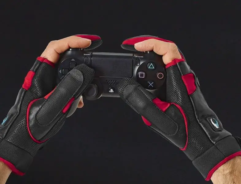 game gloves can prevent sweaty hands when gaming