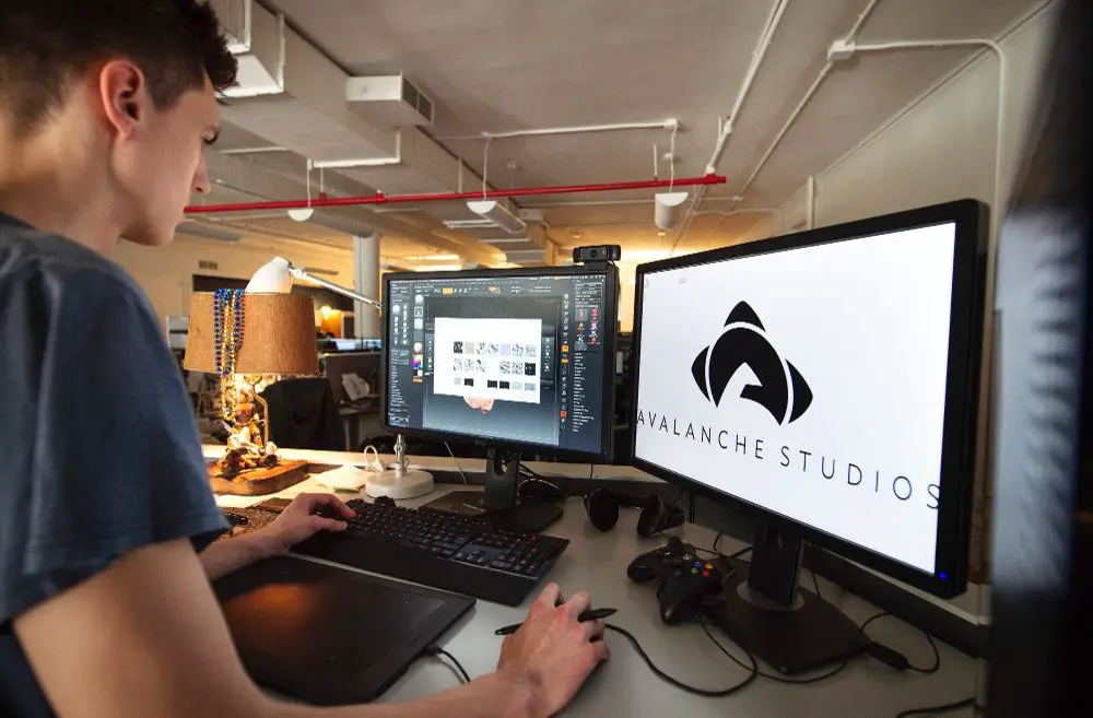 An employee working in Avalanche Studios in New York